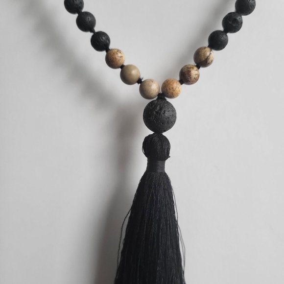 Natural lava stone Mala Necklace Black diffuser stones Very long - Picture 4 of 6